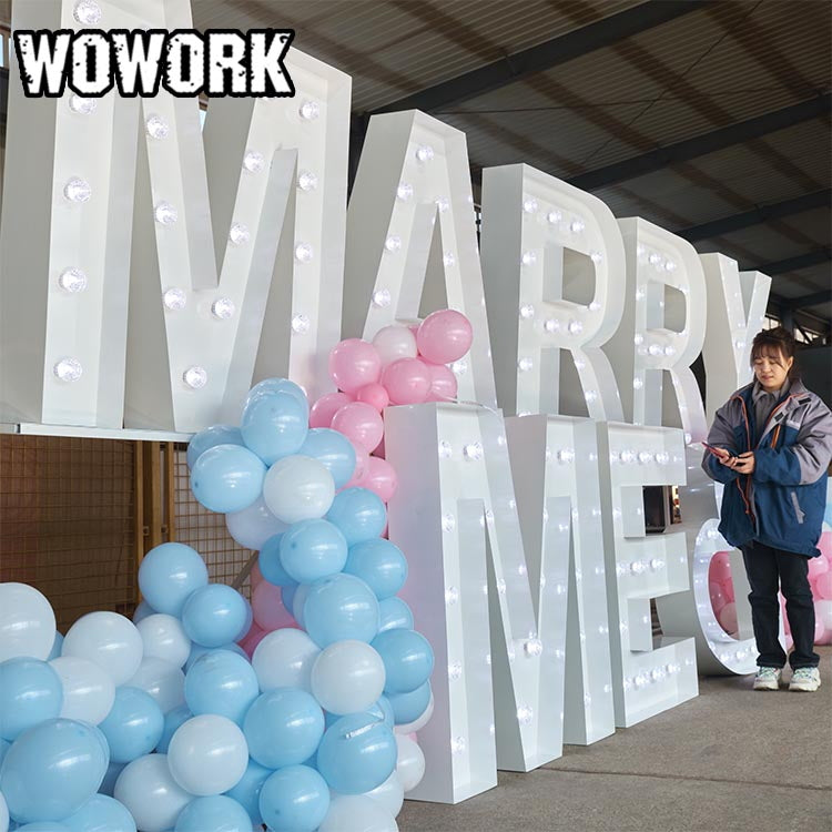 giant marquee letters