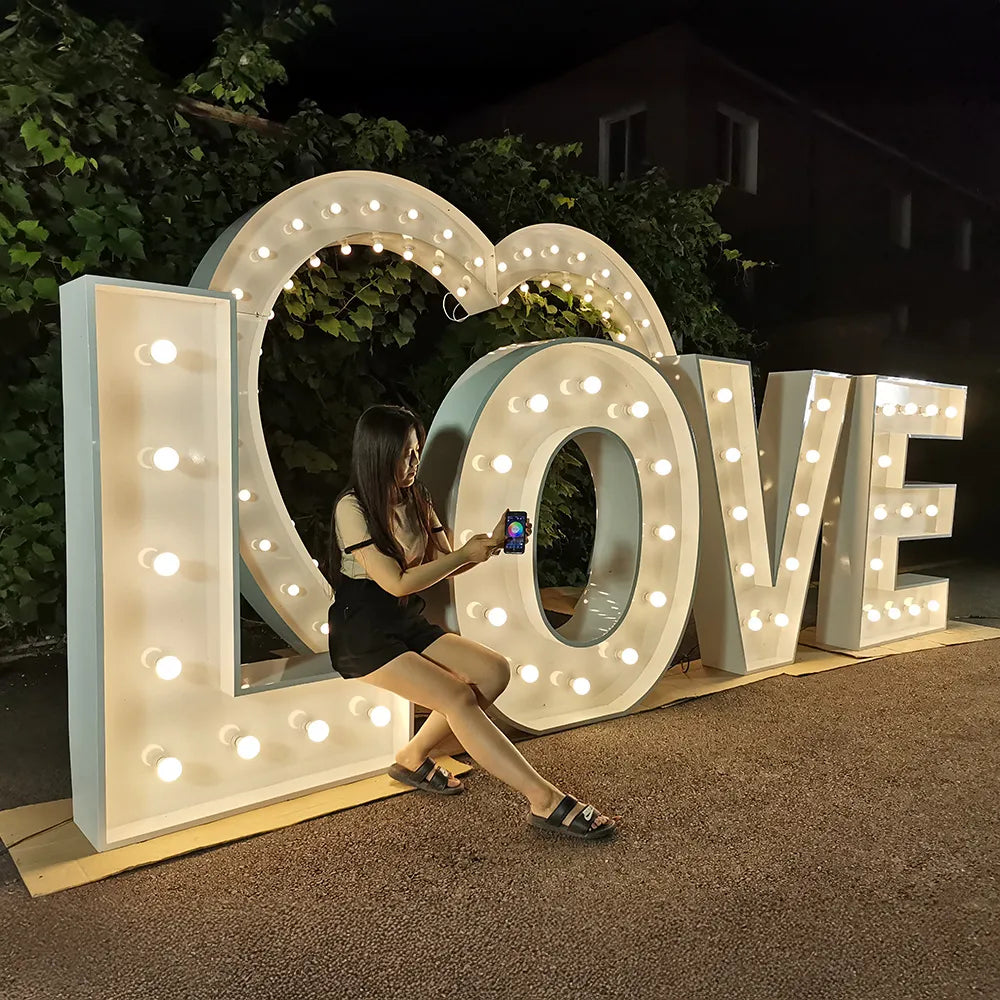 Giant Marquee_letters