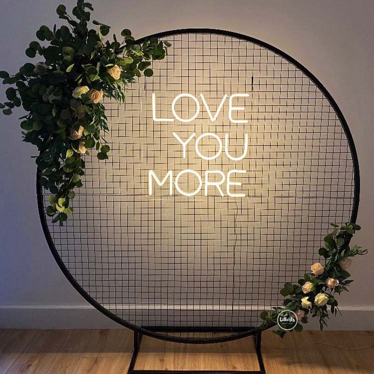 wire mesh backdrop stand
